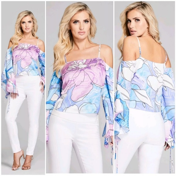 (A5) GUESS BY MARCIANO FLORAL FLOWY BLOUSE
WITH OPEN SHOULDERS
SIZE M, satin - Picture 1 of 16